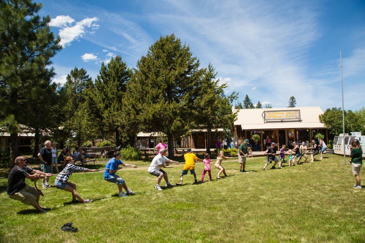 Bend-Sunriver Camping Resort 24 Ft. Yurt 16 Exterior photo